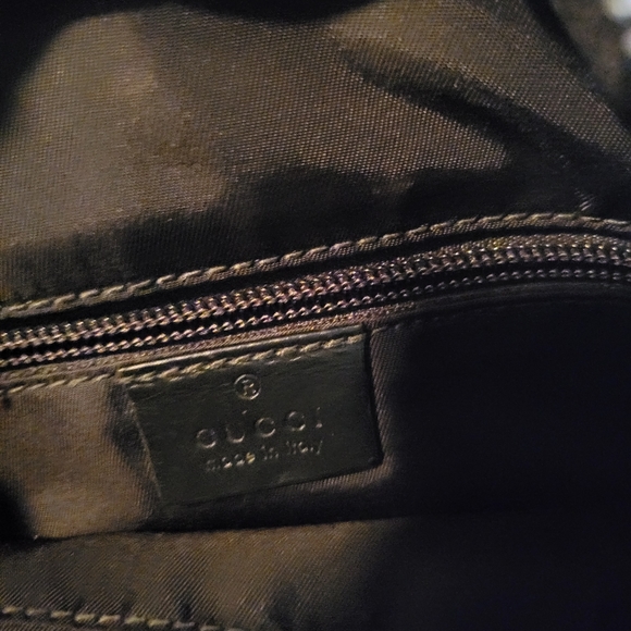 ❣️DELISTING SOON❣️GUCCI WEB CROSSBODY - Picture 4 of 5